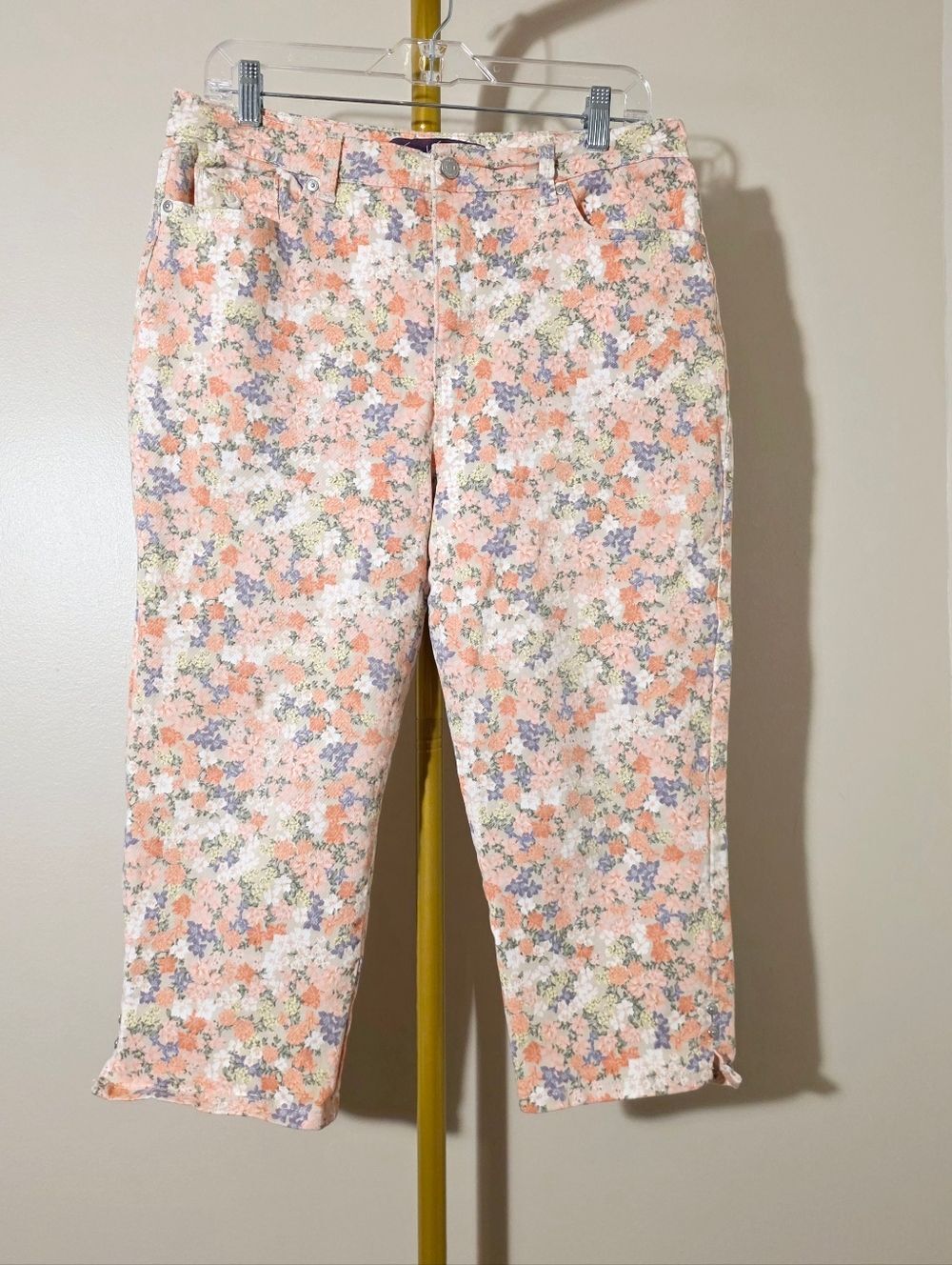 Gloria Vanderbilt Amanda Floral Print Cottagecore Y2K Denim Capri  - Women sz 12